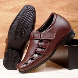 riffway Men Comfort Sandals-image-4