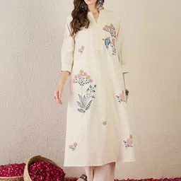 Indo Era Women Floral Embroidered Thread Work Pure Cotton Kurta with Trousers-29