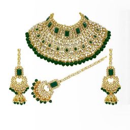 essta Women Green & Gold-Plated Kundan Bridal Necklace & Earring With Maang Tikka Set-image-2