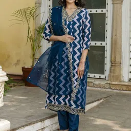 KALINI Women Embroidered Thread Work Chevron Kurta with Trousers & Dupatta Kurta Sets-image-4