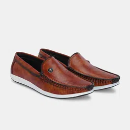 LeatherKraft Men Textured Round Toe Slip-On Sneakers-12