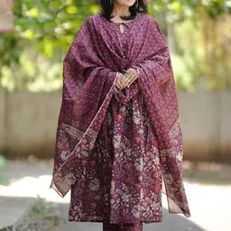 Roly Poly Floral Printed Keyhole Neck Pure Cotton Anarkali Kurta With Trousers & Dupatta-image-16