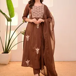 MILAAV Women Ethnic Motifs Embroidered Regular Pure Cotton Kurta with Trousers & Dupatta-picture-4