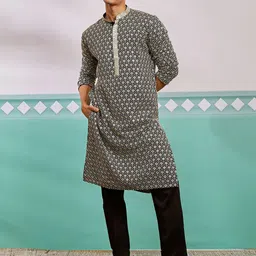 VASTRAMAY Men Ethnic Motifs Embroidered Regular Sequinned Kurta with Pyjamas-picture-14