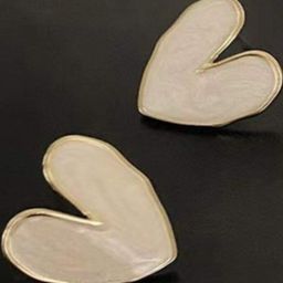 Tipsy closet Heart Shaped Studs Earrings-image-73