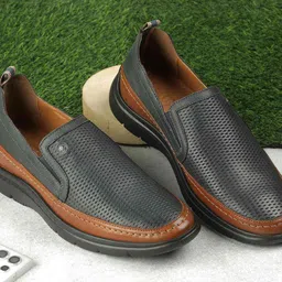 Metro Men Perforations Leather Derbys-image-60