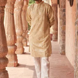 Jompers Men Embroidered Regular Sequinned Kurta with Pyjamas image 4