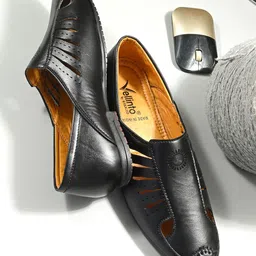 Vellinto Men Perforations Loafers-image-24