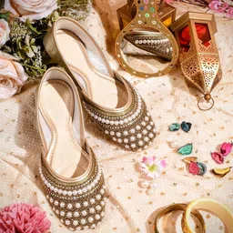 Froh Feet Women Embellished Ethnic Mojaris Flats-picture-10
