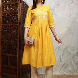 Vishudh Ethnic Motifs Embroidered Keyhole Neck Thread Work Cotton A-Line Kurta-28
