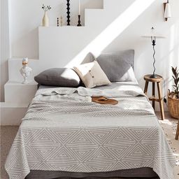 JC HOME Grey & White Geometric AC Room 350 GSM Double Bed Quilt-image-74