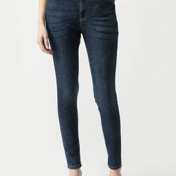 Kraus Jeans Women Skinny Fit High-Rise Light Fade Jeans-picture-31