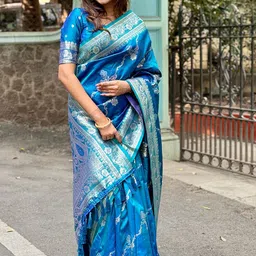 all about you Woven Design Zari Silk Blend Banarasi Saree-picture-36