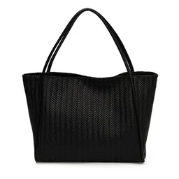 StyleCast x Revolte Women Textured Shopper Tote Bag-picture-8