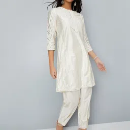 max Floral Embroidered Mirror Work Straight Kurta With Trousers-picture-19