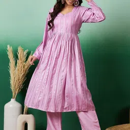 InWeave Women Tiered Kurta with Trousers-16