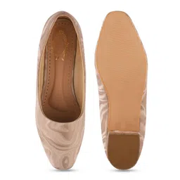 Shoetopia Block Pumps image 5