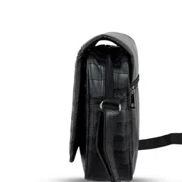 bagneeds Unisex Textured Messenger Bag image 3