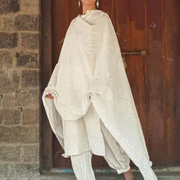 Chidiyaa Safed Ashen Lace Ethnic Motifs Block Printed Pure Cotton Dupatta image 5
