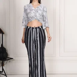 KRIDHAA FASHION BOUTIQUE Printed V-Neck Top With Palazzos Co-Ords-picture-28