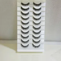 THE WINK STUDIO Set Of 10 Reusable Lightweight False Eyelashes image 4