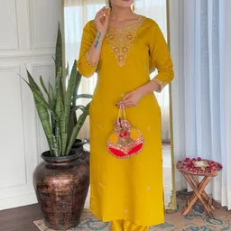 THE52 Women Ethnic Motifs Embroidered Kurta with Pyjama & Dupatta-picture-27