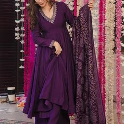CaniBani Women Silk Blend Solid Kurta Sets-image-28