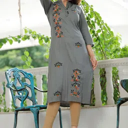 Mehsoos Floral Embroidered Thread Work Floral Kurta-picture-43