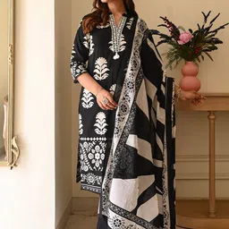 DIVASTRI Women Floral Printed Regular Kurta With Trousers & Dupatta-picture-16