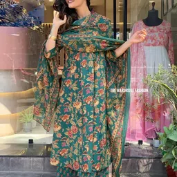 BAESD Floral Printed Pleated Mirror Work A-Line Kurta With Trousers & Dupatta-6