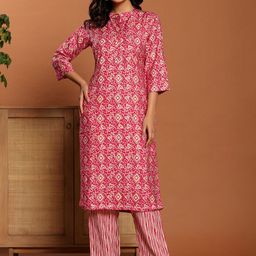 Ragavi Women Printed Regular Kurta with Trousers-picture-56