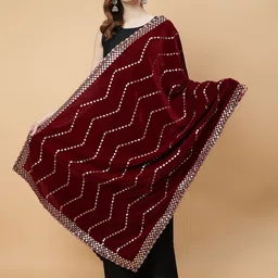 Moda Chales Embroidered Velvet Dupatta with Sequinned-image-28