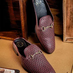 NR By Nidhi Rathi Men Textured Flatforms-picture-11