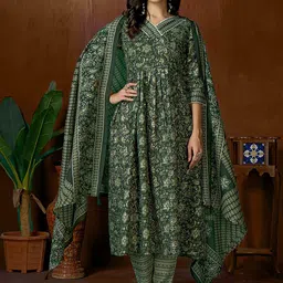 DIVASTRI Women Floral Printed Regular Pure Cotton Kurta With Trousers &Dupatta-image-97