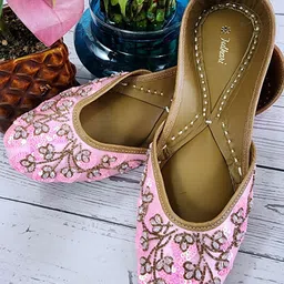 Fulkari Women Printed Ethnic Mojaris Flats-26