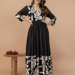 PURSHOTTAM WALA Floral Printed V-Neck Maxi Ethnic Dress-image-54