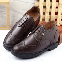Bxxy Men Textured Formal Brogues-picture-16