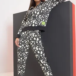 Sweet Dreams Printed Cotton Sweatshirt With Trousers Co-Ords-picture-16
