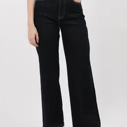 Calvin Klein Jeans Women Loose Flared Mid-Rise Jeans-image-45