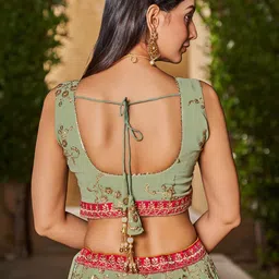 DIVASTRI Embroidered Sequinned Semi-Stitched Lehenga & Unstitched Blouse With Dupatta image 2