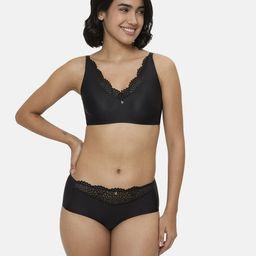 Triumph Lacy Sensation Non Wired Non Padded Bra-32