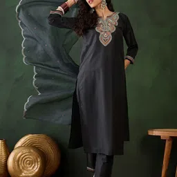 Sangria Embroidered  Kurta Set-24