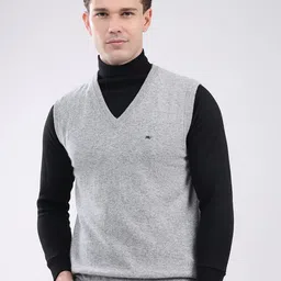 Monte Carlo Men Solid V-Neck Ribbed Sweater Vest-image-97