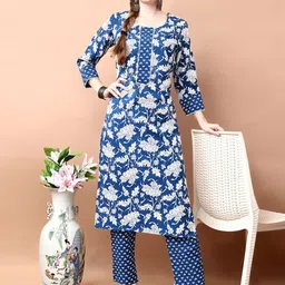 SANTOPERA DESIGNER Women Floral Printed Regular Kurta with Trousers-52