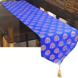 Pinkparrot Jacquard table runner-image-63