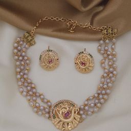 ROFARWORD Gold-Plated Artificial Stone Studded & Beaded Traditional Jewellery Set-image-34