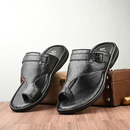 The Roadster Lifestyle Co Men Textured Comfort Sandals-picture-28