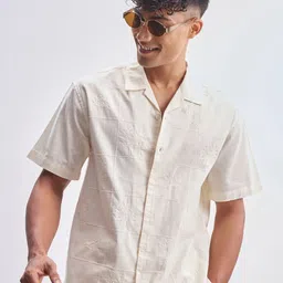 HIGHLANDER Men Relaxed Fit Textured Cuban Collar Cotton Casual Shirt-image-62