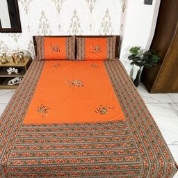 Marika Orange & Brown Floral 250 TC King Bedsheet with 2 Pillow Covers-image-41