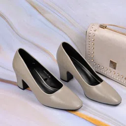 Jove PU Block Heel Pumps-25